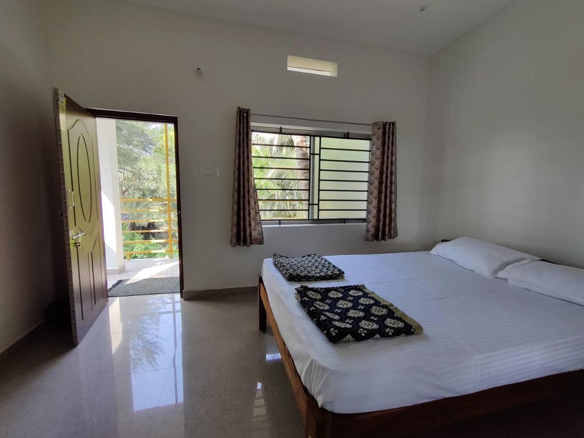 Surya Beach Café&Stay Gokarna  Exterior foto