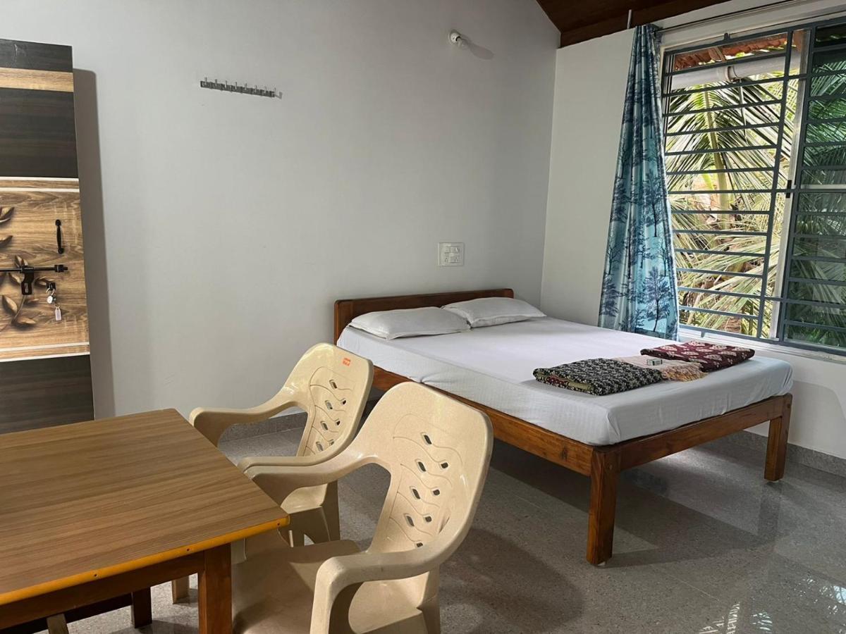 Surya Beach Café&Stay Gokarna  Exterior foto